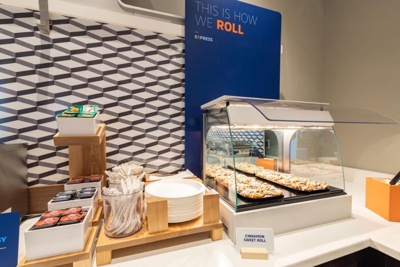 Holiday Inn Express Chicago - Magnificent Mile By Ihg Exteriér fotografie