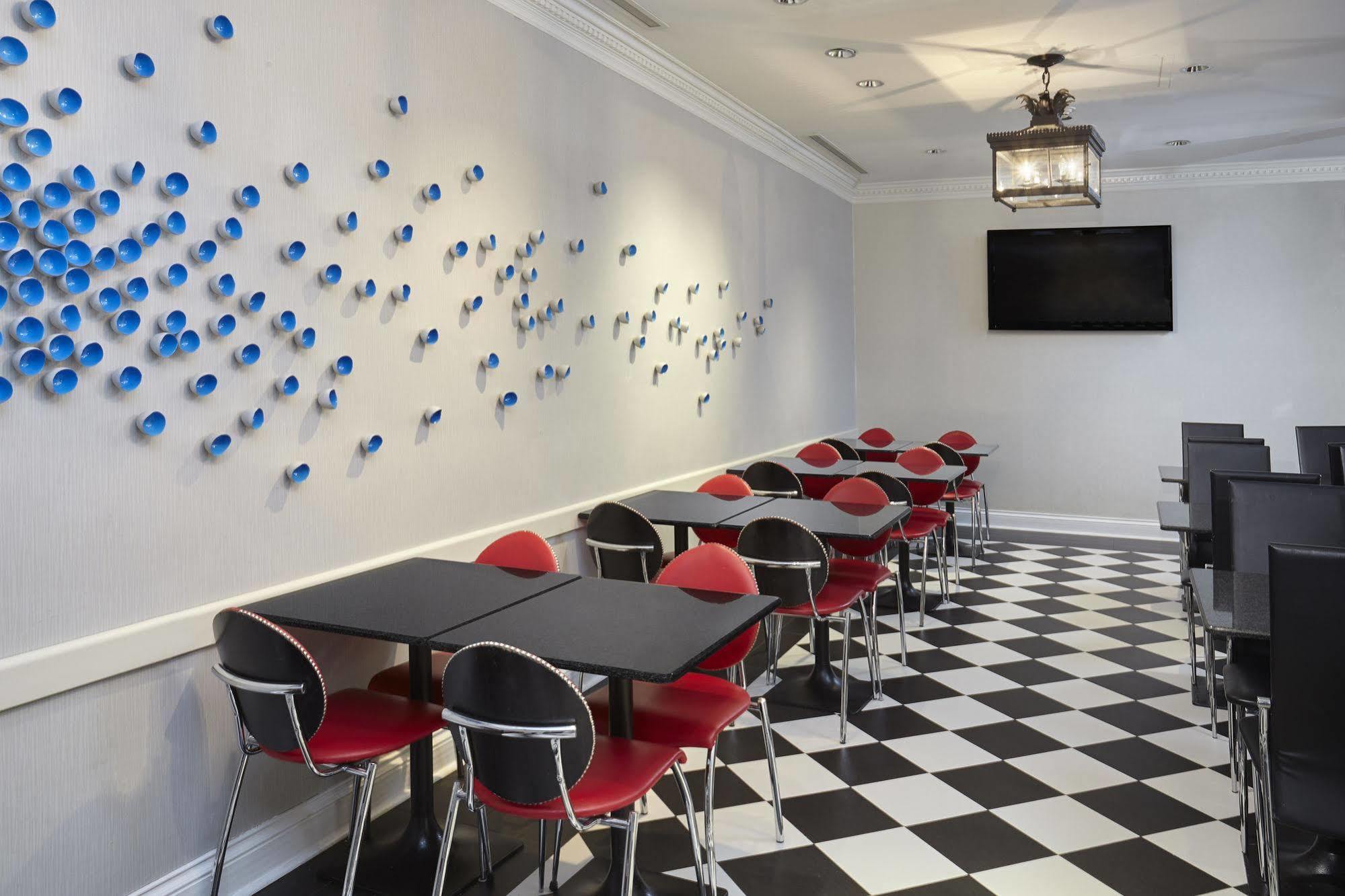 Holiday Inn Express Chicago - Magnificent Mile By Ihg Exteriér fotografie