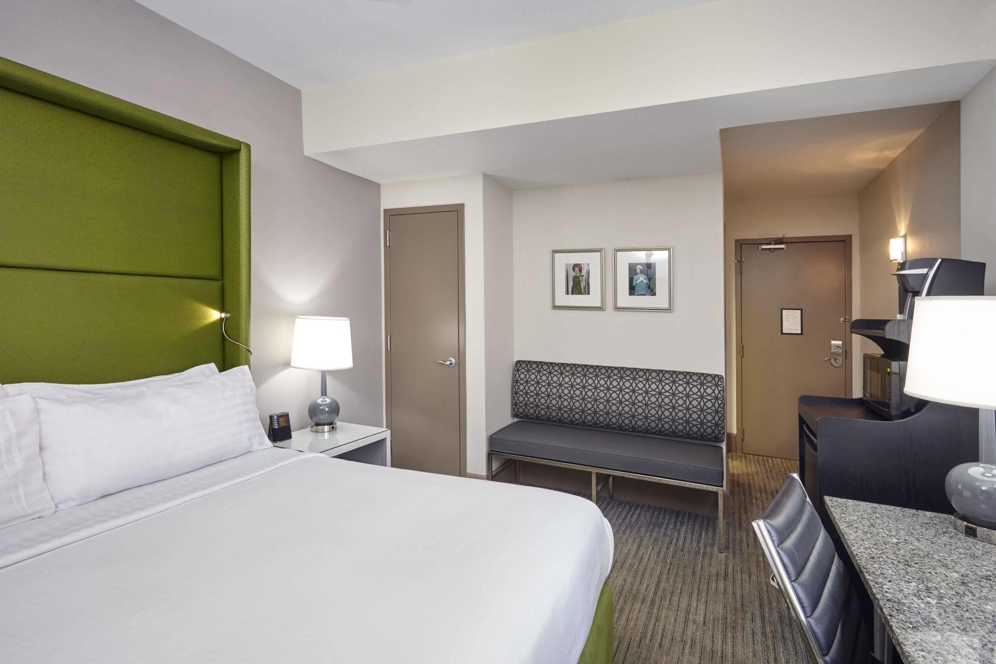Holiday Inn Express Chicago - Magnificent Mile By Ihg Exteriér fotografie